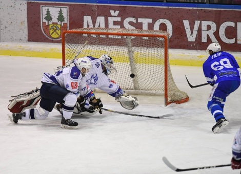 Hotovo! Vrchlabí urvalo postup až v poslední třetině. Hotovo! Vrchlabí urvalo postup až v poslední třetině.